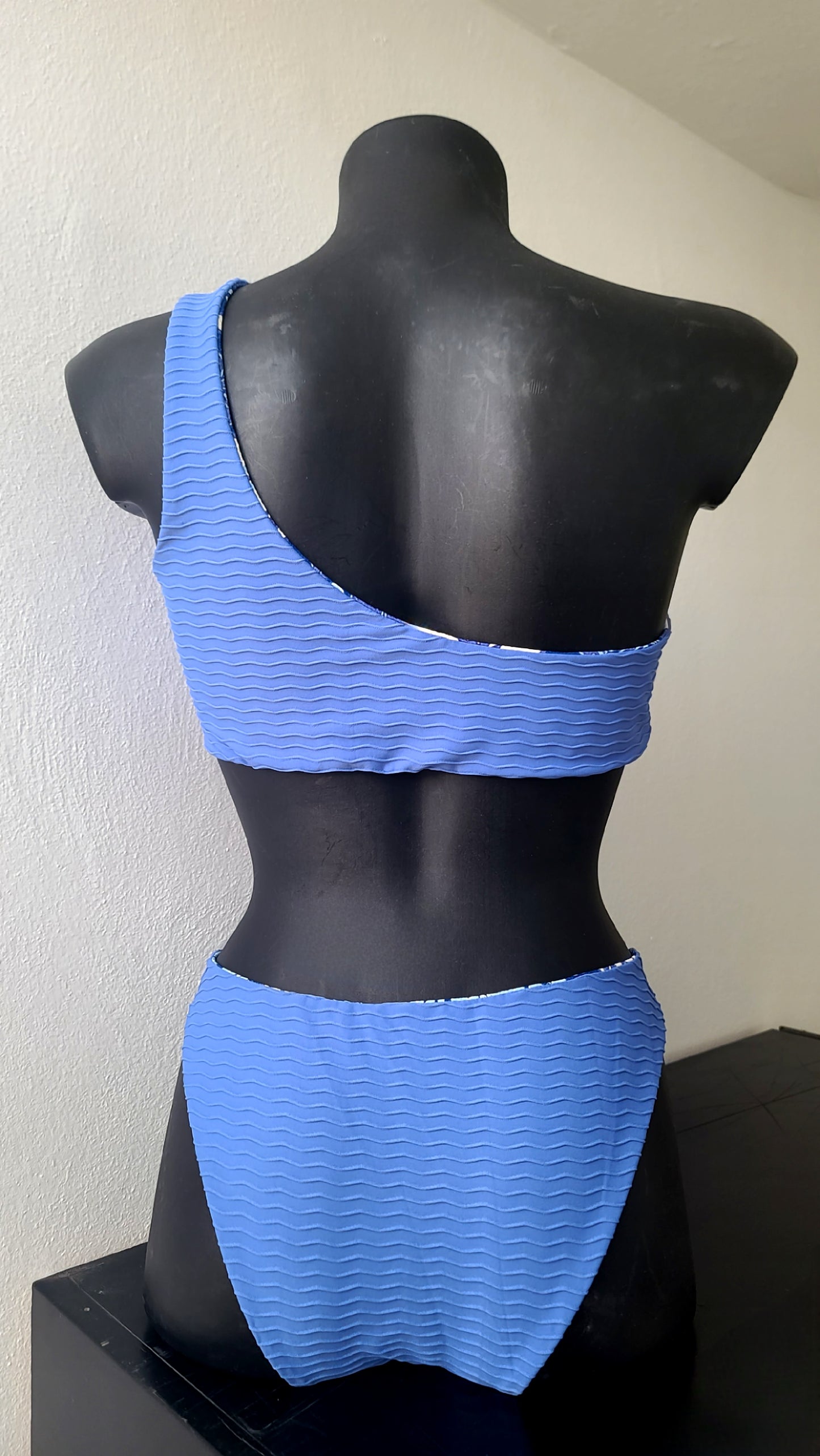 Costume Monospalla Artigianale Reversibile – Lycra Riciclata