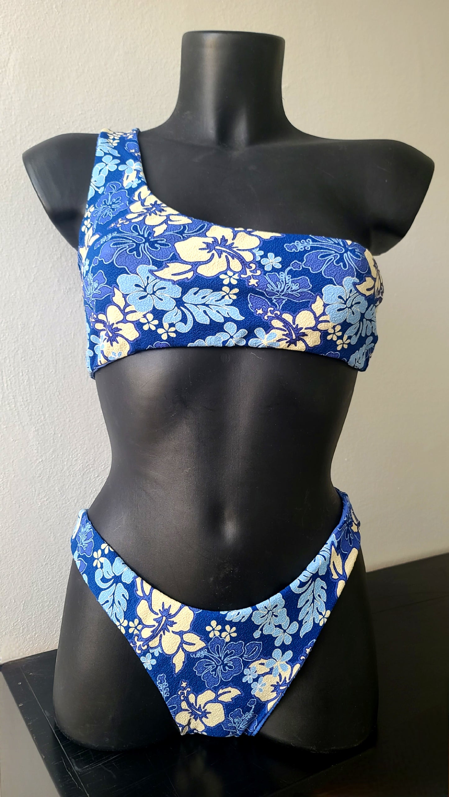 Costume Monospalla Artigianale Reversibile – Lycra Riciclata